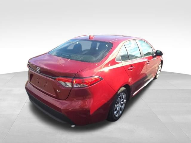 Used 2024 Toyota Corolla LE image 7