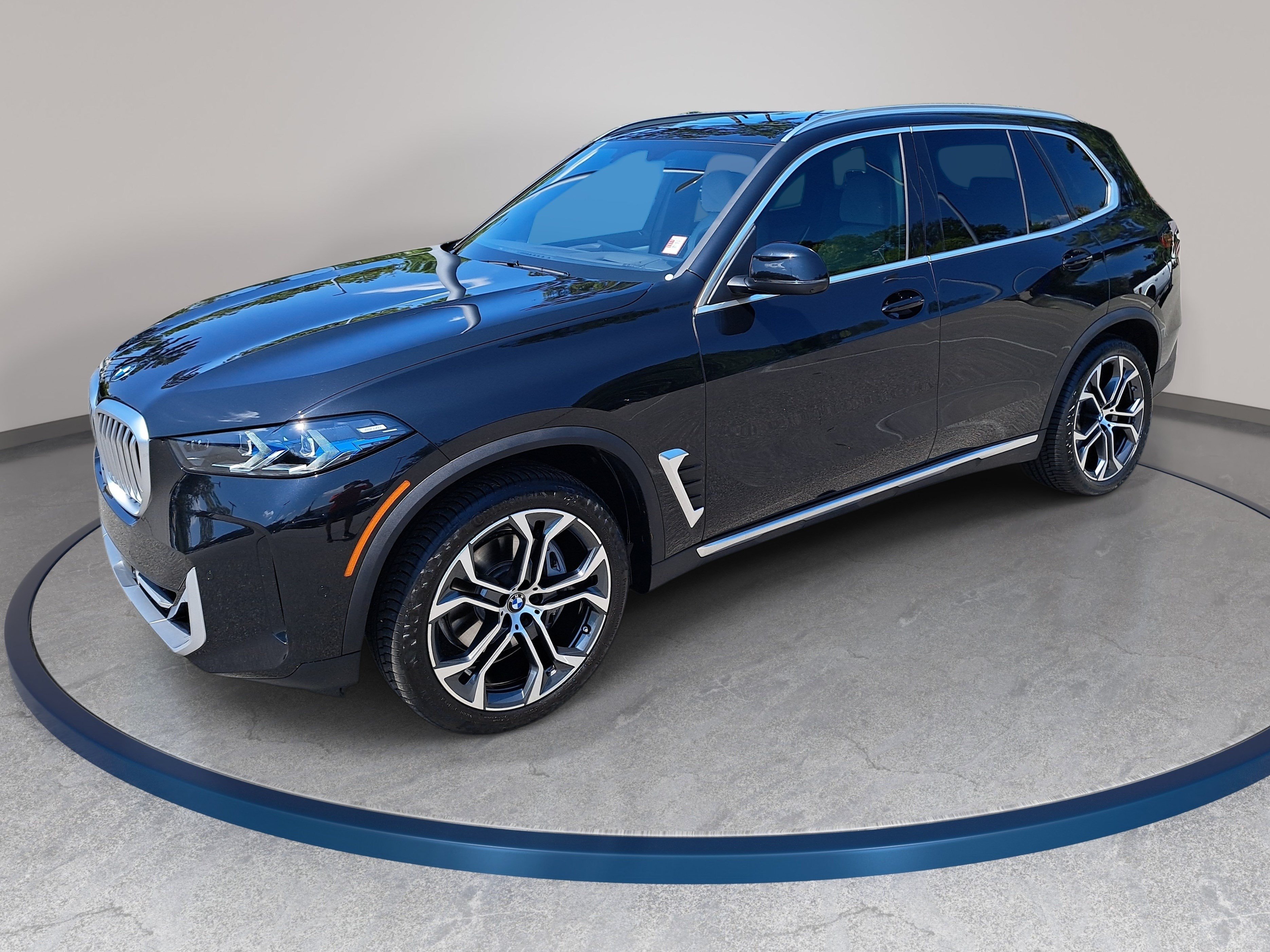 Certified 2026 BMW X5 xDrive40i w/ Climate Comfort Package AWD/4WD image 1