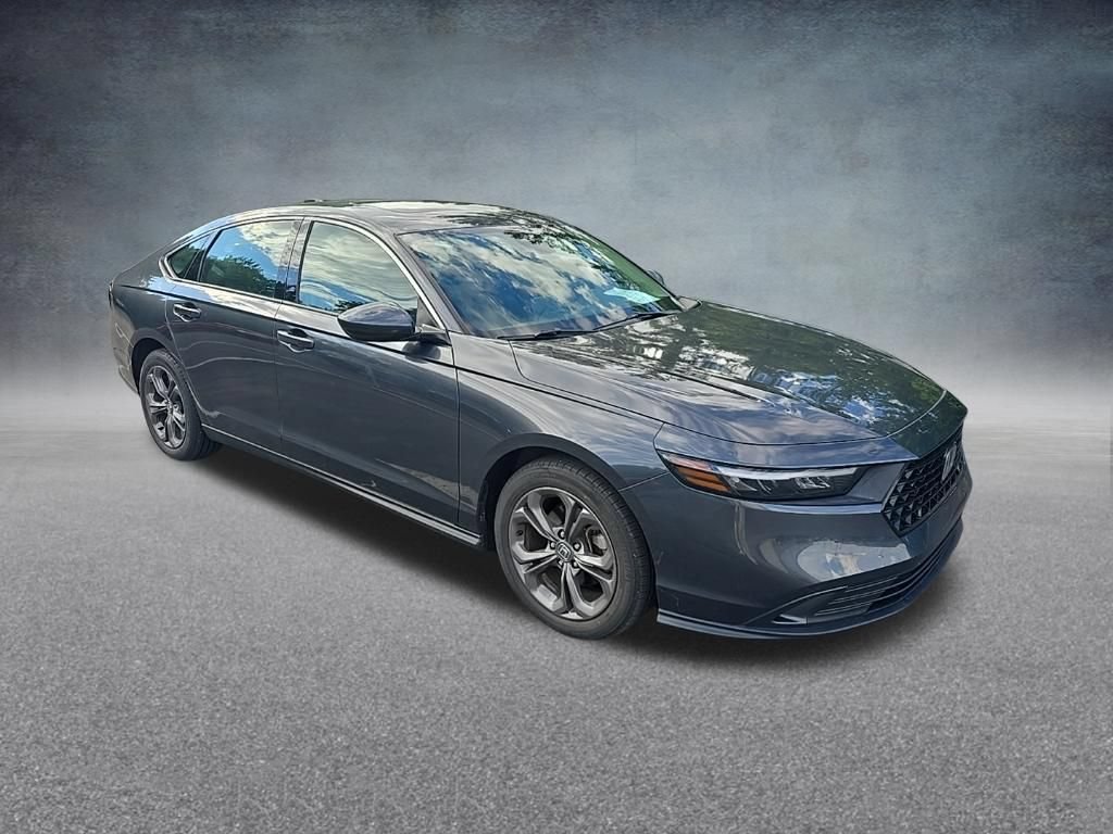 Used 2023 Honda Accord EX image 8