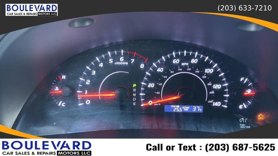 Used 2010 Toyota Camry LE FWD image 18