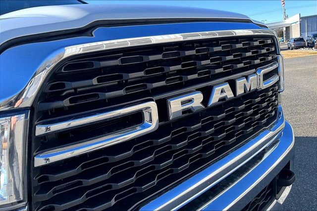 Used 2024 RAM 2500 Big Horn image 32