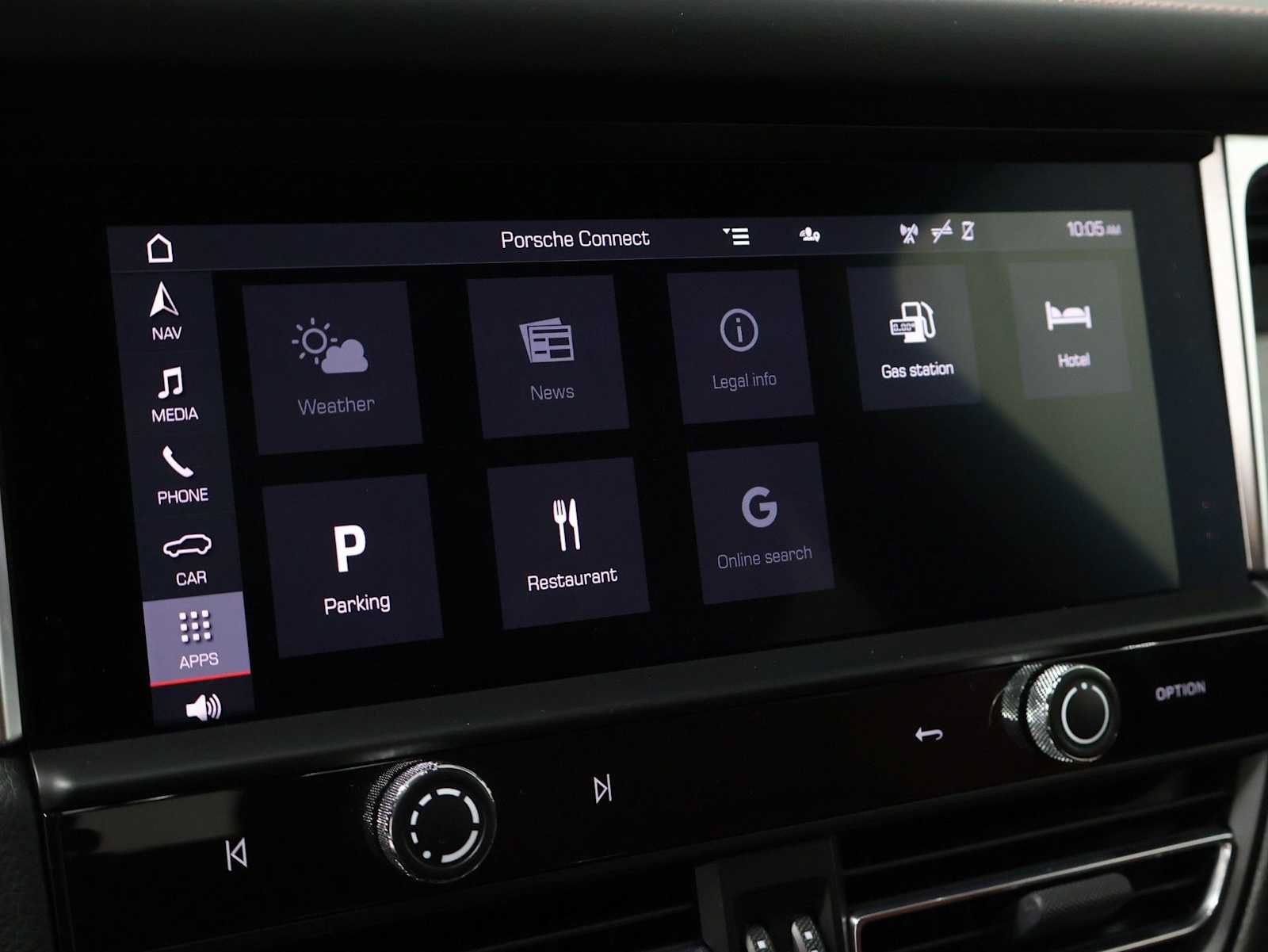 Certified 2023 Porsche Macan S AWD/4WD image 29