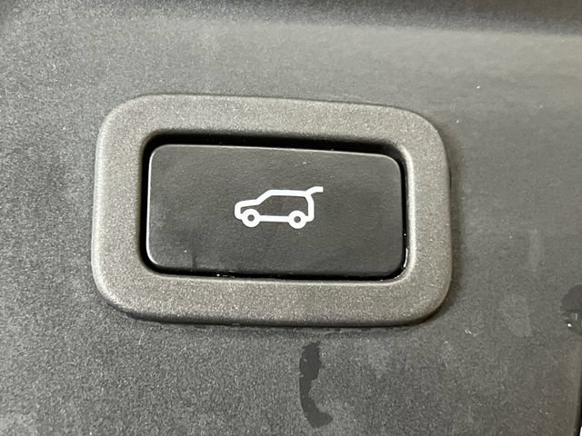 Used 2019 Land Rover Range Rover Velar S AWD/4WD image 6