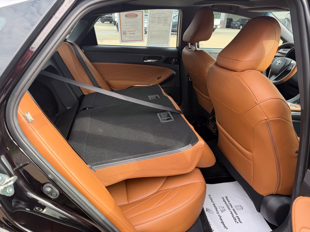 Certified 2020 Toyota Avalon Limited w/ Advanced Safety Package FWD image 33