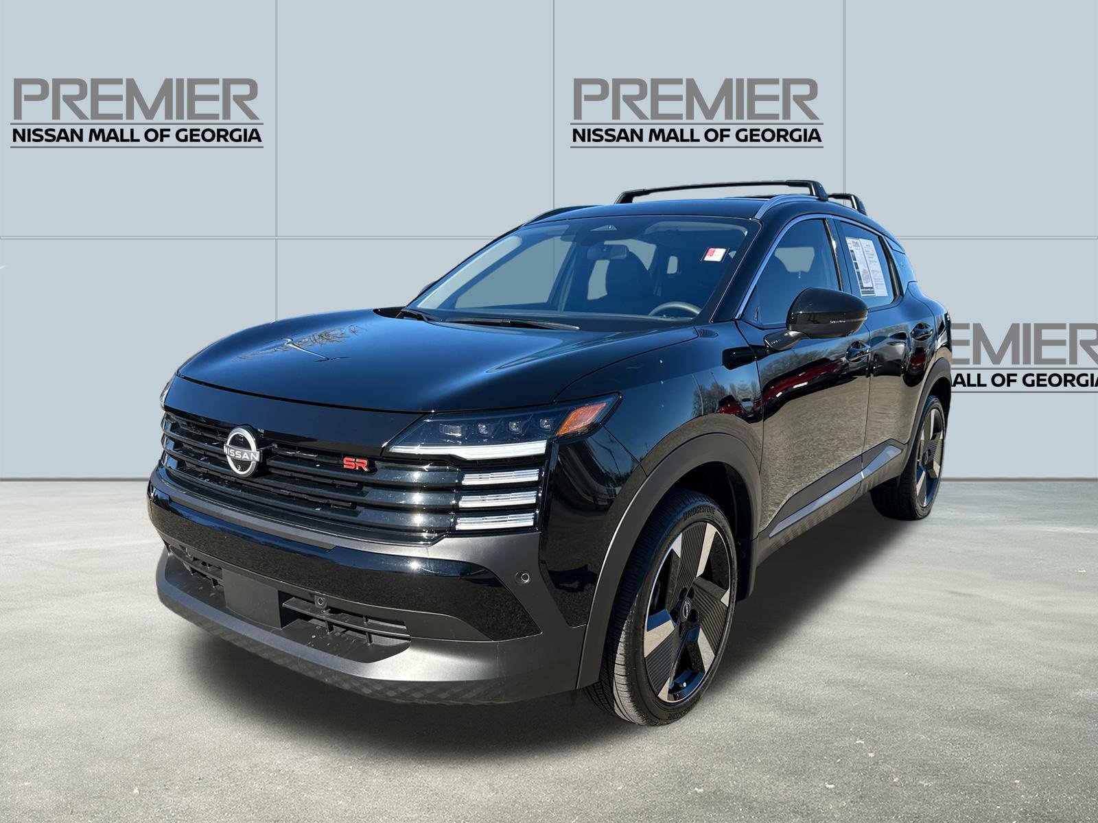 Used 2025 Nissan Kicks SR video 1