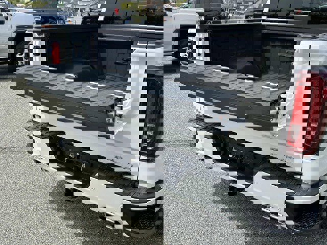 Used 2021 GMC Sierra 1500 Denali w/ Driver Alert Package II image 11