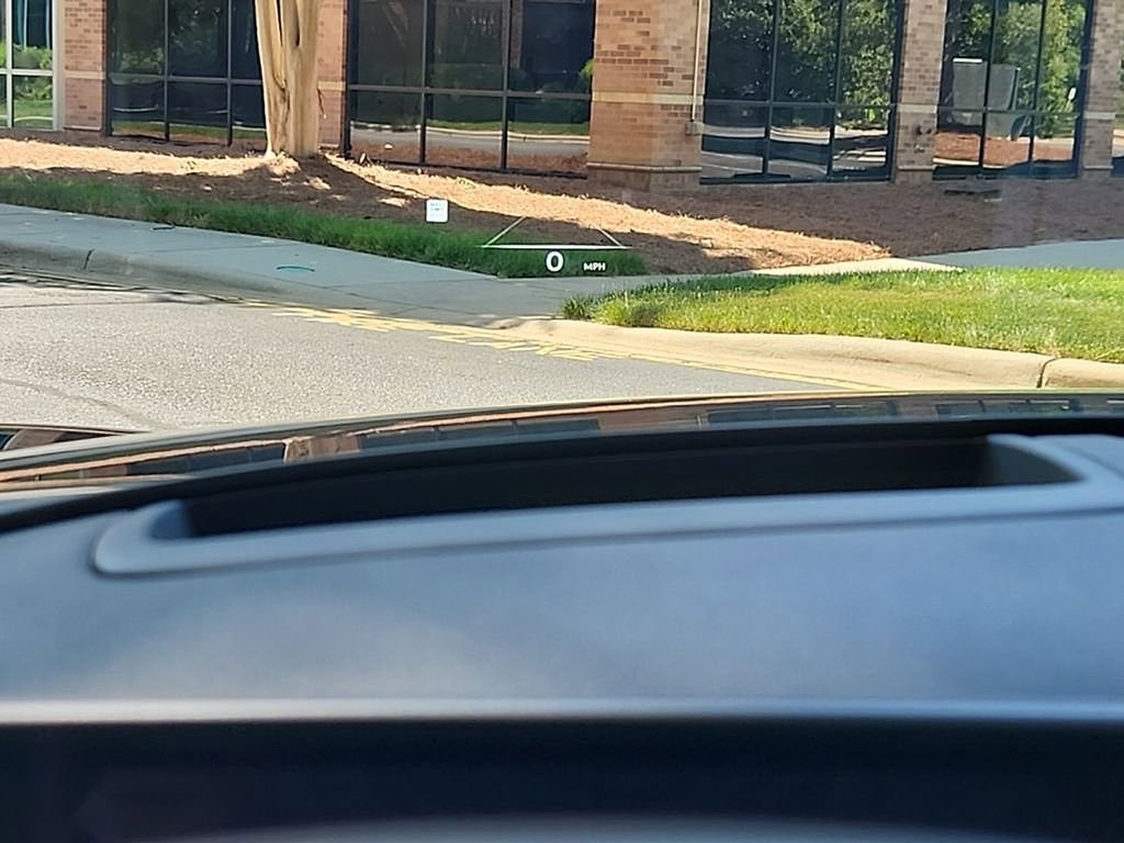 Used 2023 Genesis G90 3.5T image 14