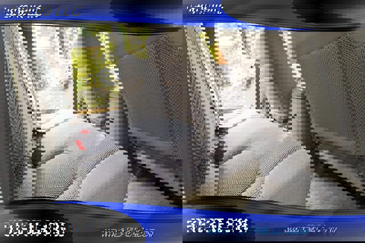 Used 2016 Nissan Frontier SV image 16