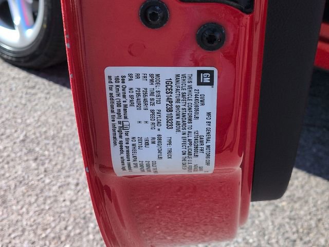 Used 2003 Chevrolet SSR w/ Preferred Equipment Group RWD image 32