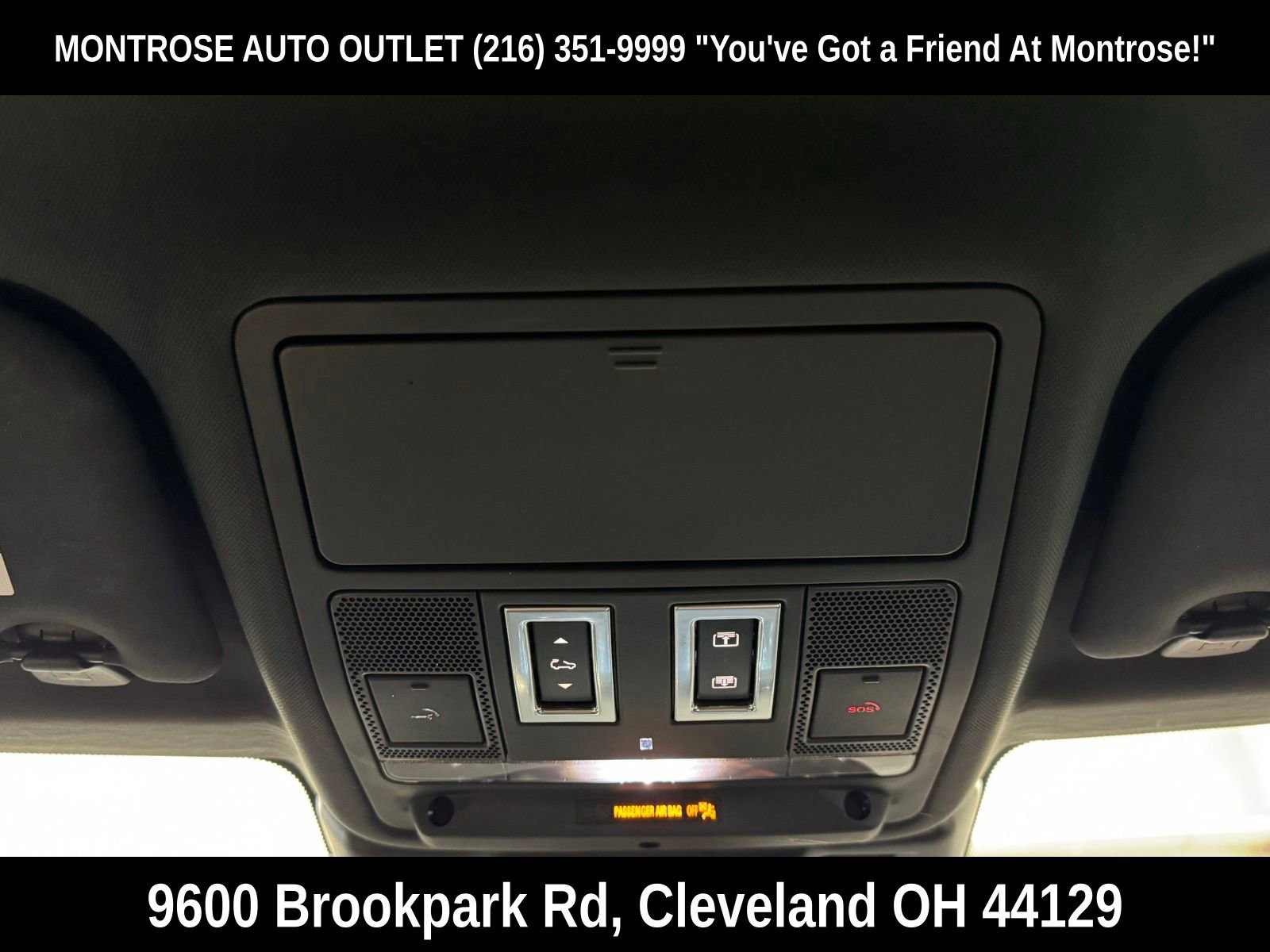 Used 2022 Land Rover Range Rover Evoque R-Dynamic S AWD/4WD image 24