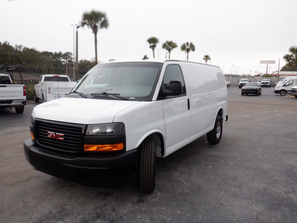 Used 2023 GMC Savana 2500 w/ Driver Convenience Package image 16