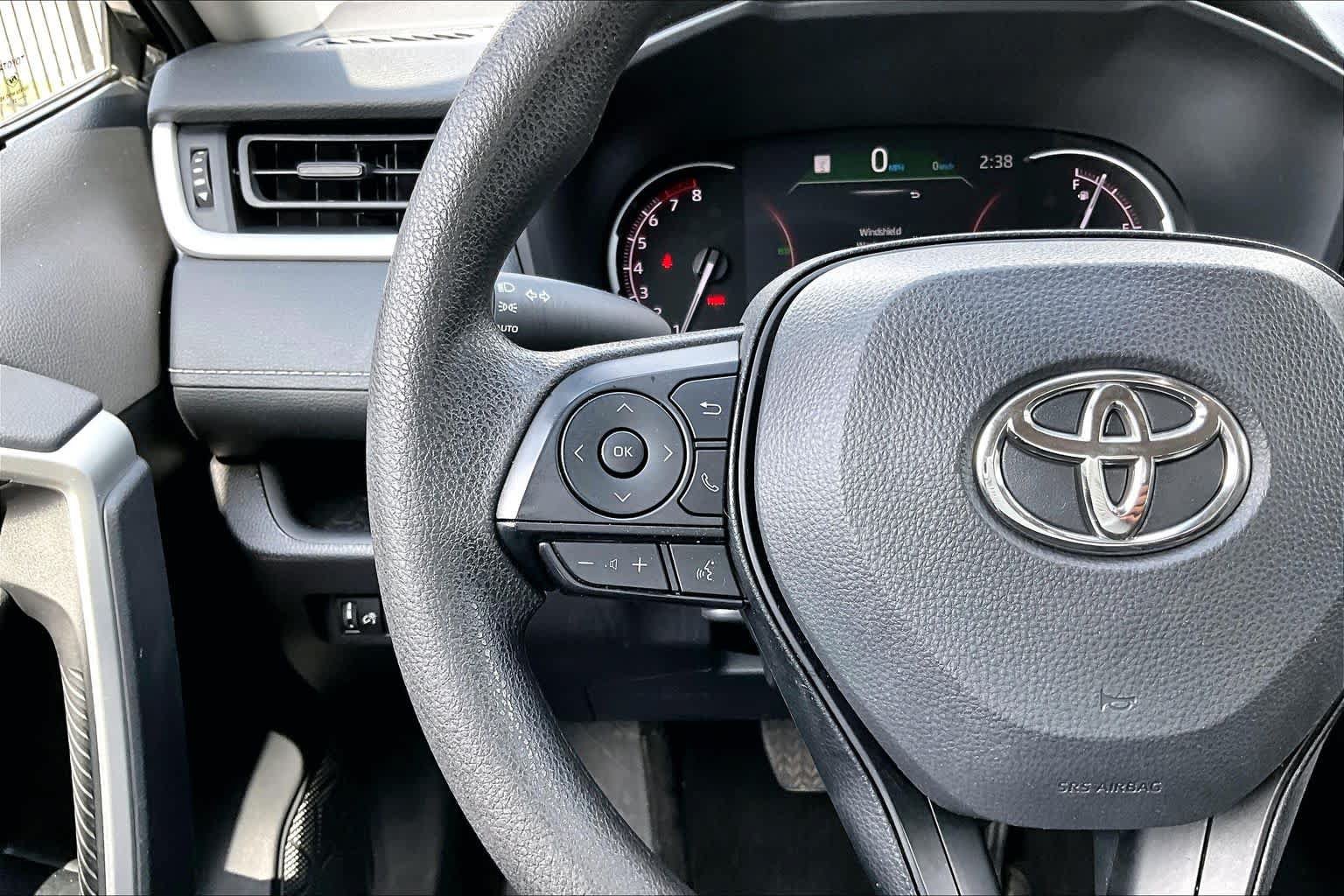 Certified 2025 Toyota RAV4 XLE AWD/4WD image 24