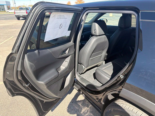 New 2027 Chevrolet Equinox LT w/ Convenience Package II AWD/4WD image 22