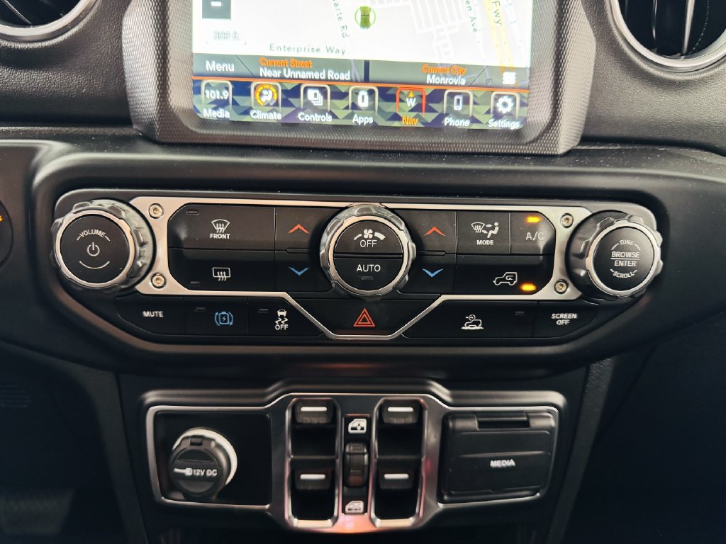 Used 2021 Jeep Wrangler Unlimited Sahara AWD/4WD image 18
