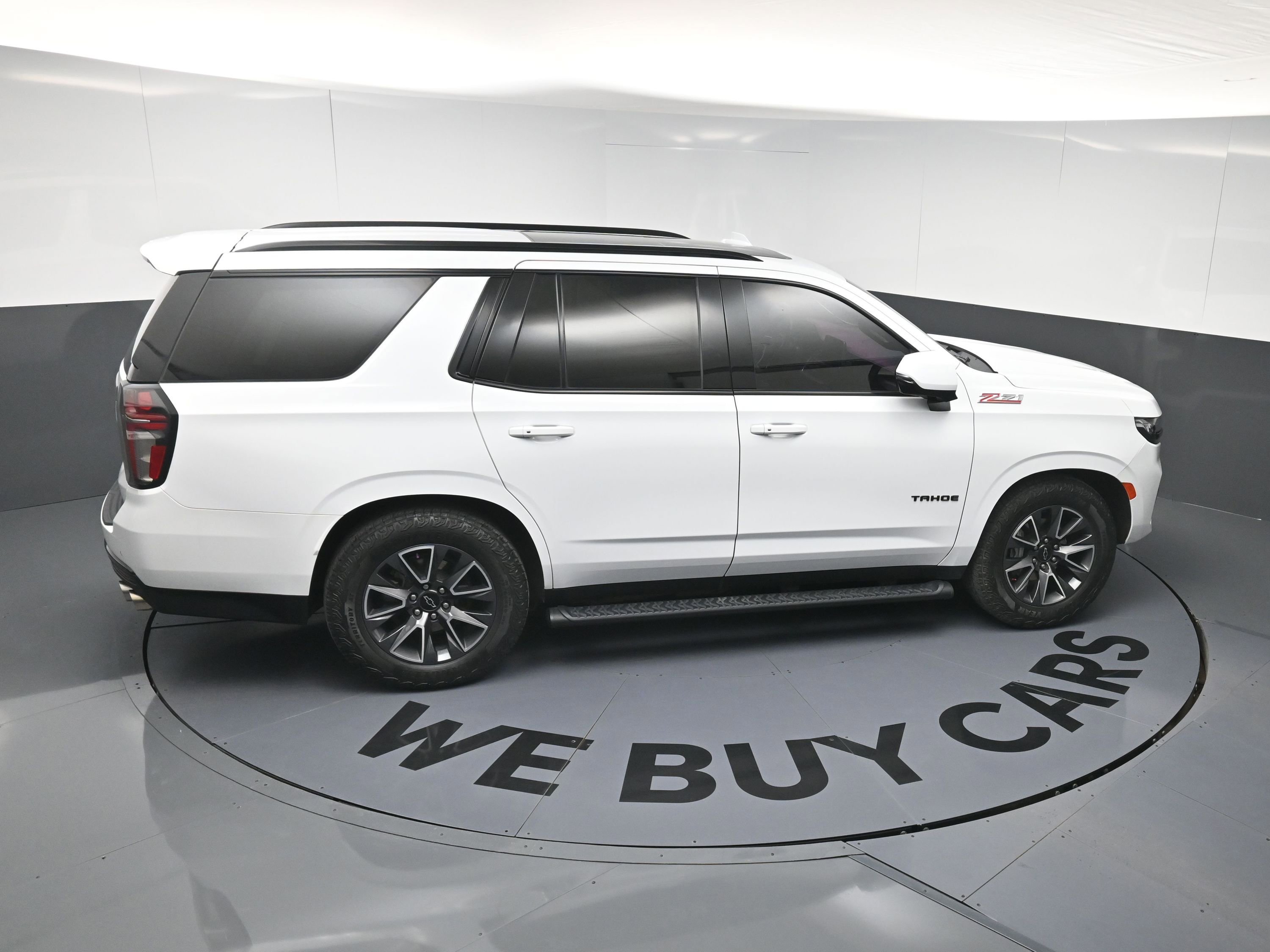 Used 2023 Chevrolet Tahoe Z71 w/ Z71 Off-Road Package AWD/4WD image 33