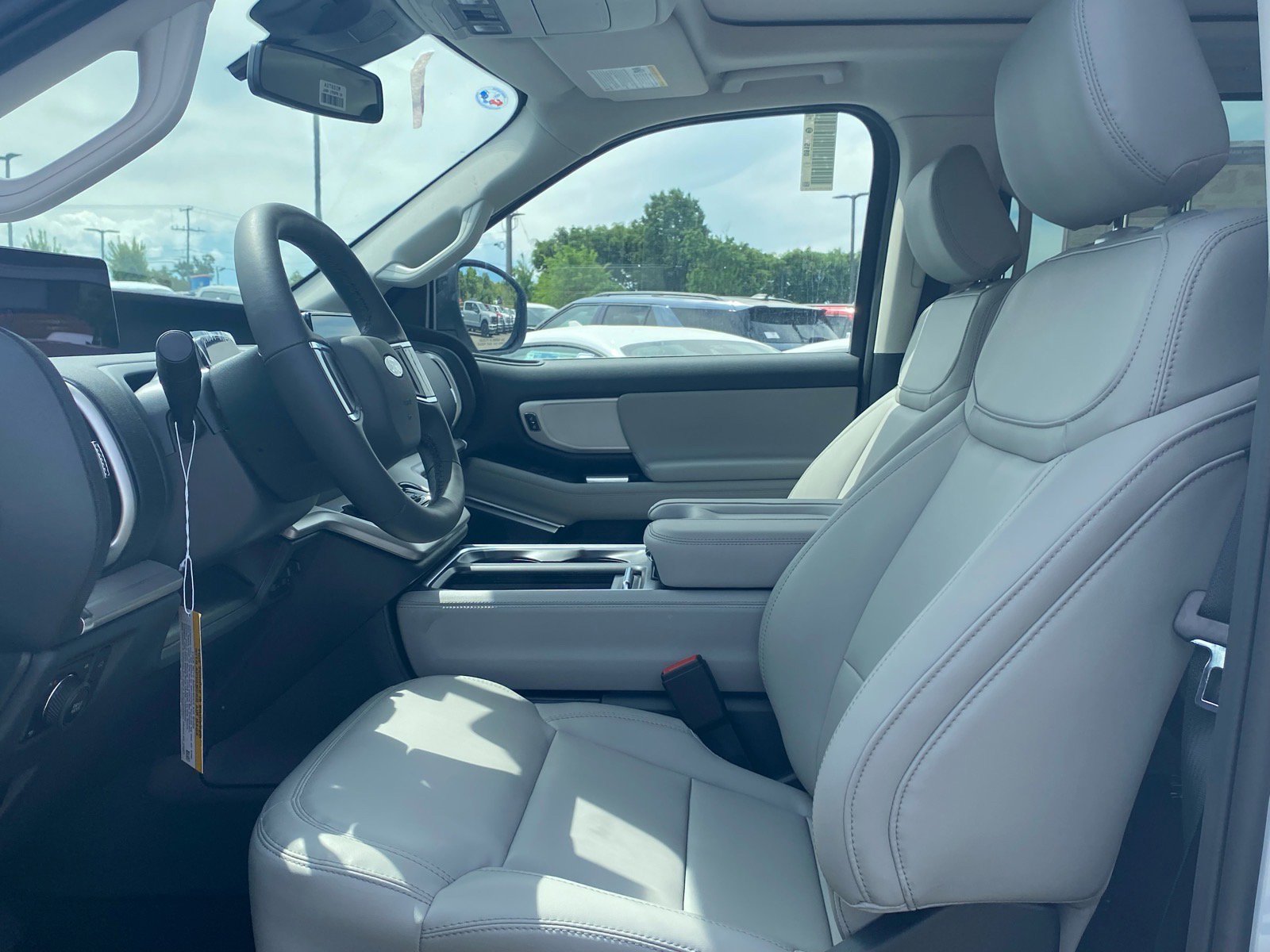 New 2026 Ford Expedition Max Active AWD/4WD image 9