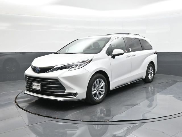 Used 2025 Toyota Sienna Limited