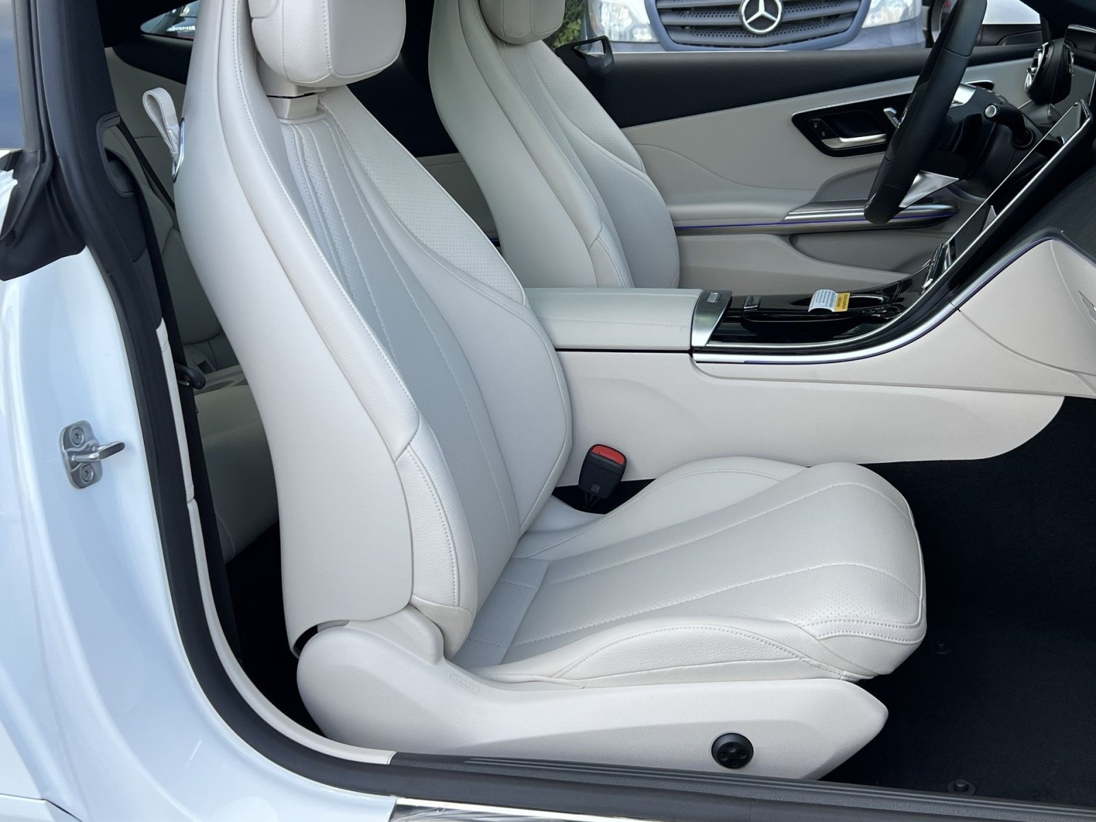 New 2026 Mercedes-Benz CLE 300 4MATIC Coupe image 33