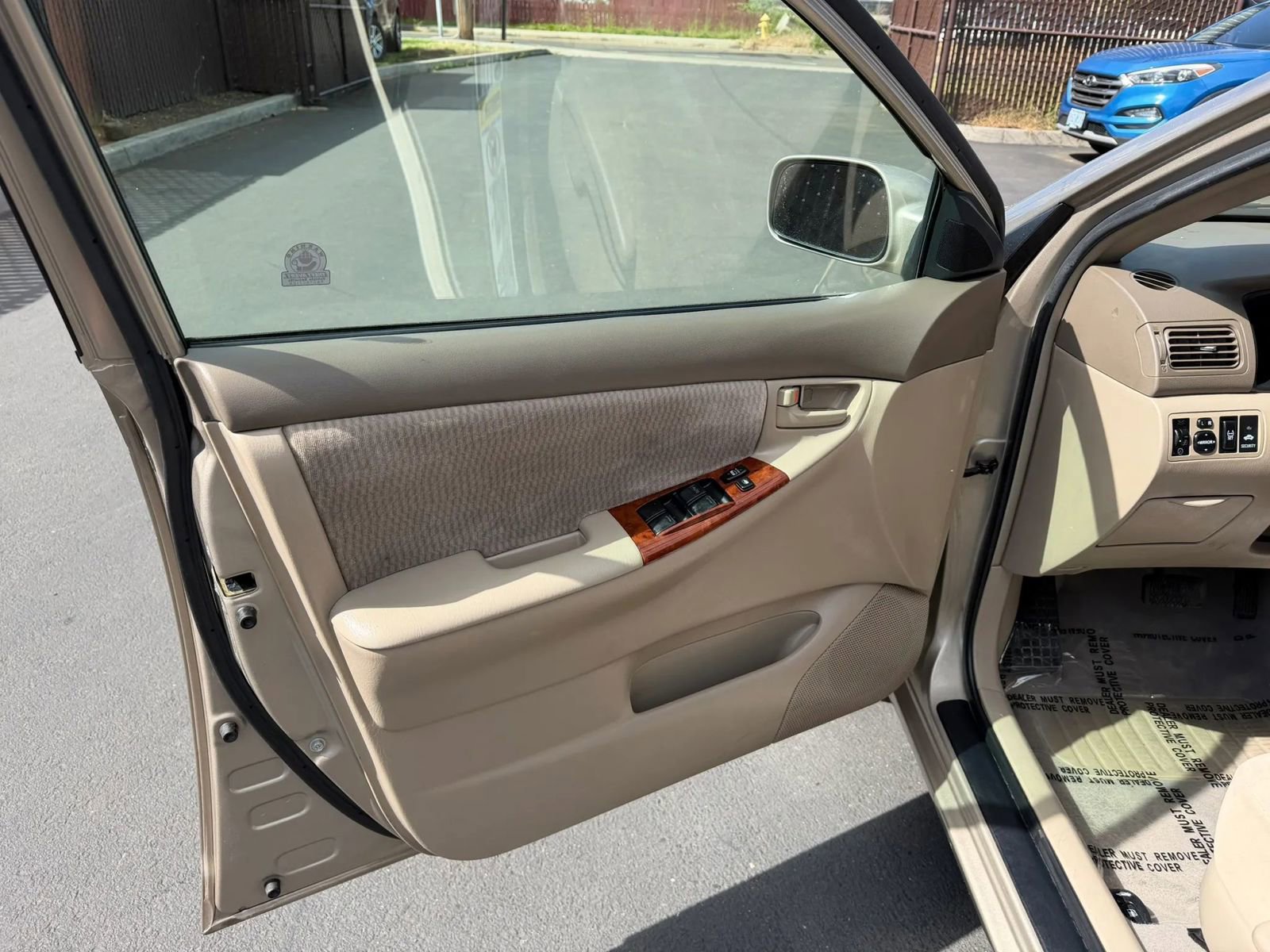 Used 2005 Toyota Corolla CE FWD image 10