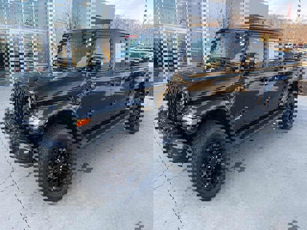 Used 2022 Jeep Gladiator Overland