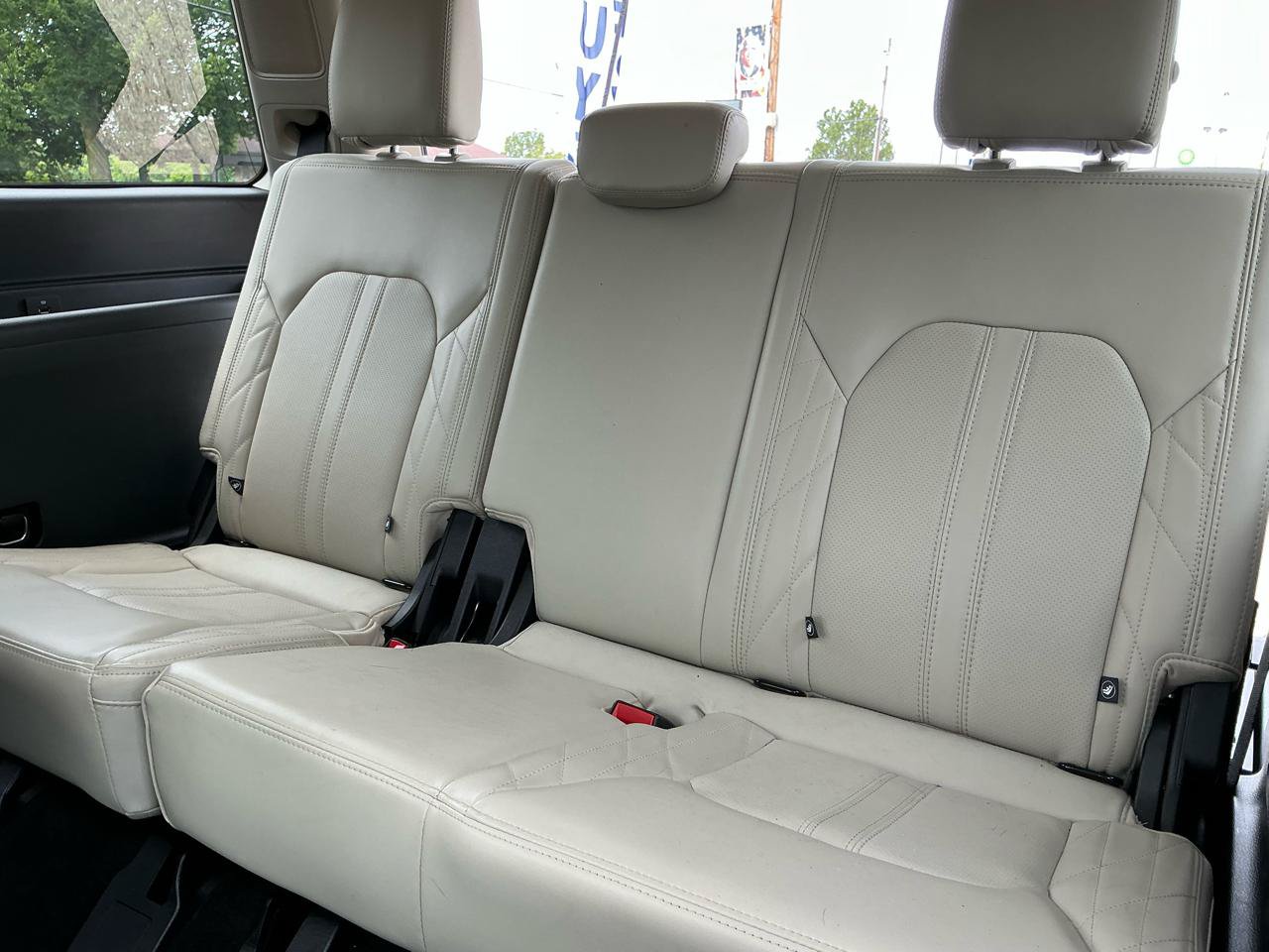Used 2019 Ford Expedition Platinum AWD/4WD image 34