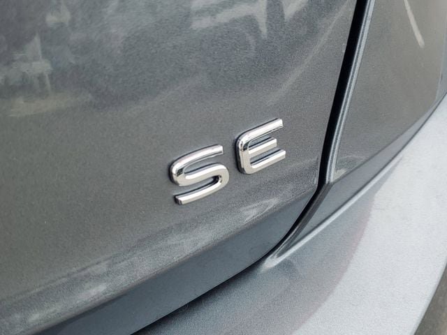 New 2026 Volkswagen Jetta SE FWD image 6
