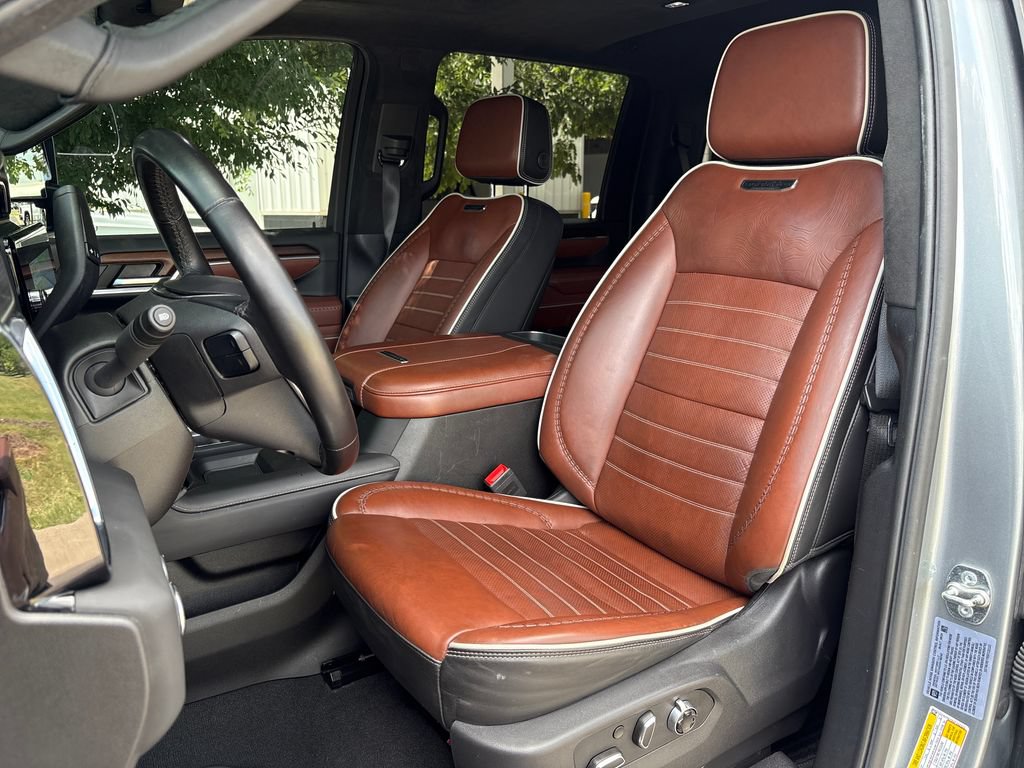 Certified 2025 GMC Sierra 2500 Denali Ultimate w/ Max Trailering Package AWD/4WD image 18