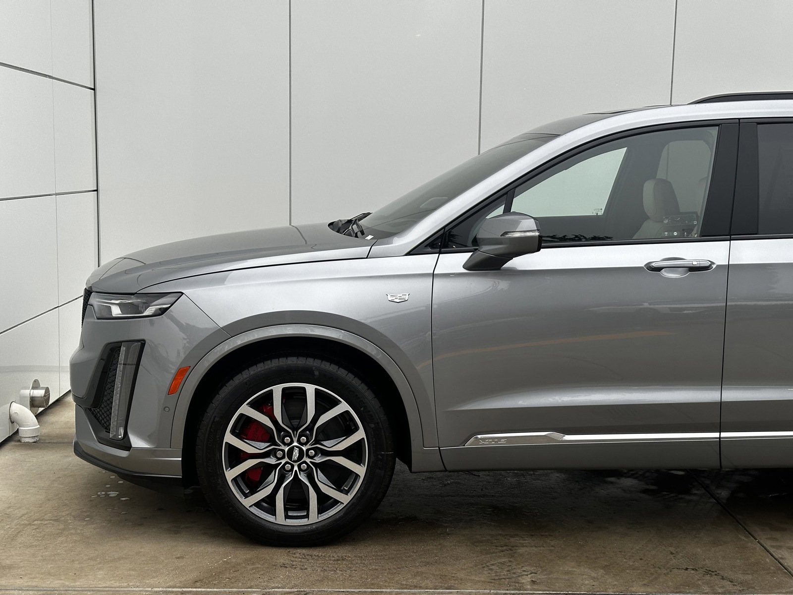 New 2025 Cadillac XT6 Sport w/ Technology Package image 8