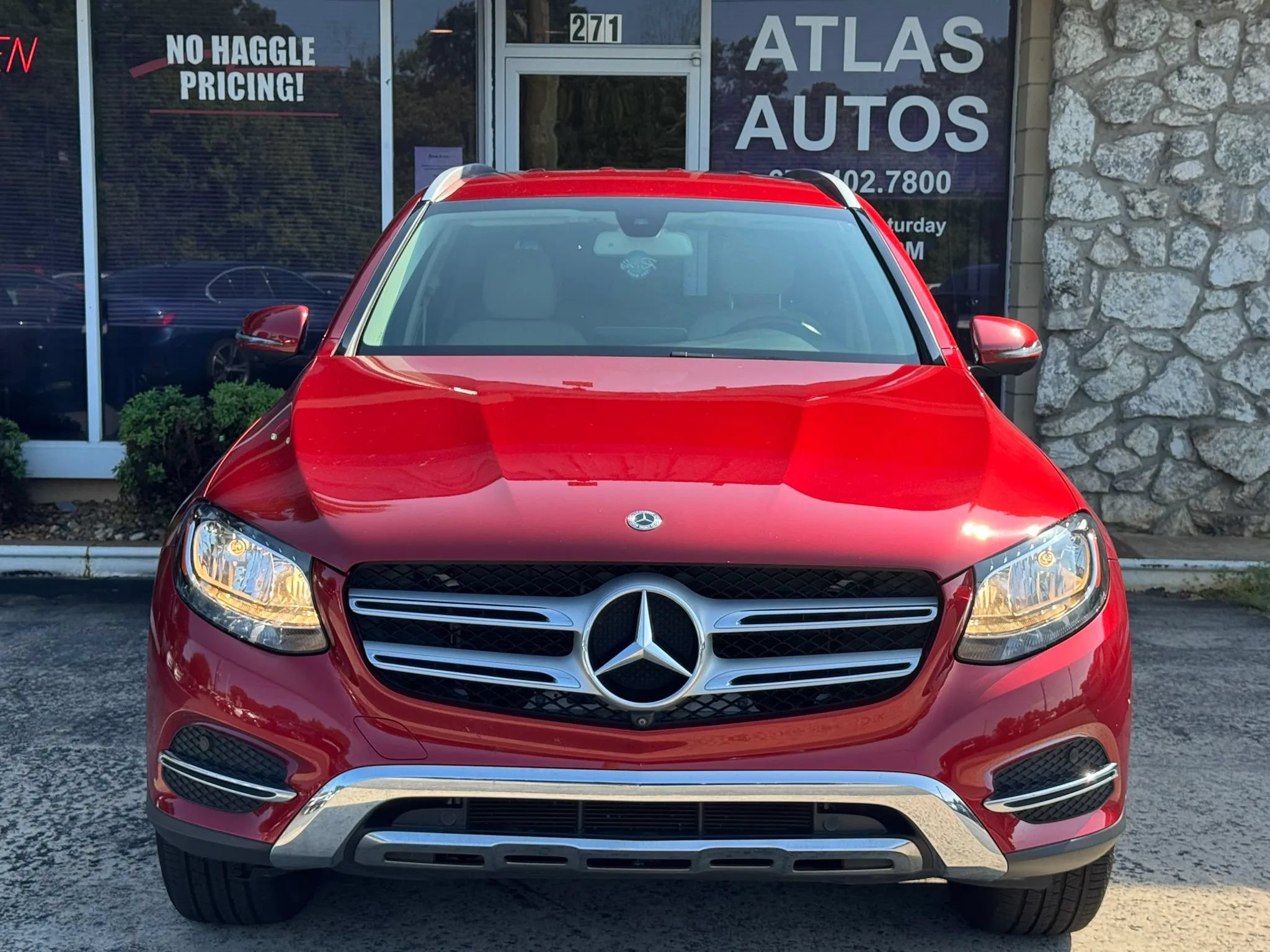 Used 2019 Mercedes-Benz GLC 300 image 2