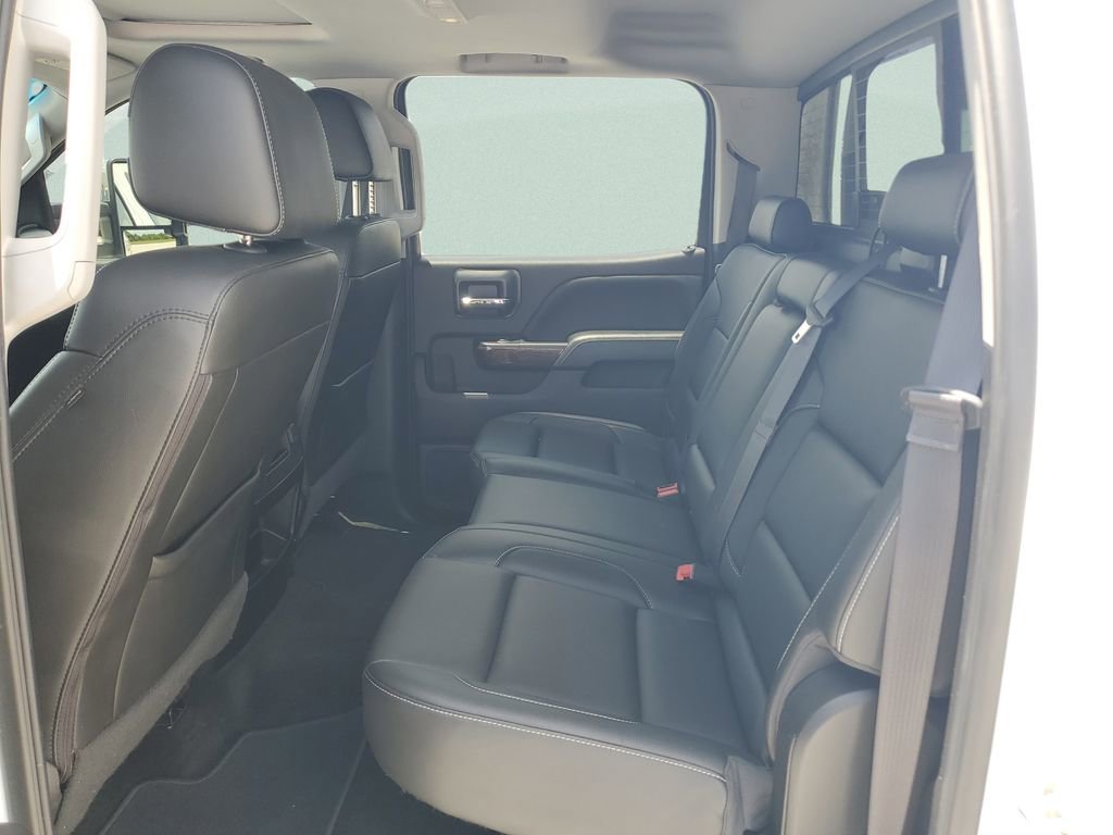 Used 2018 GMC Sierra 2500 SLT w/ Duramax Plus Package AWD/4WD image 10