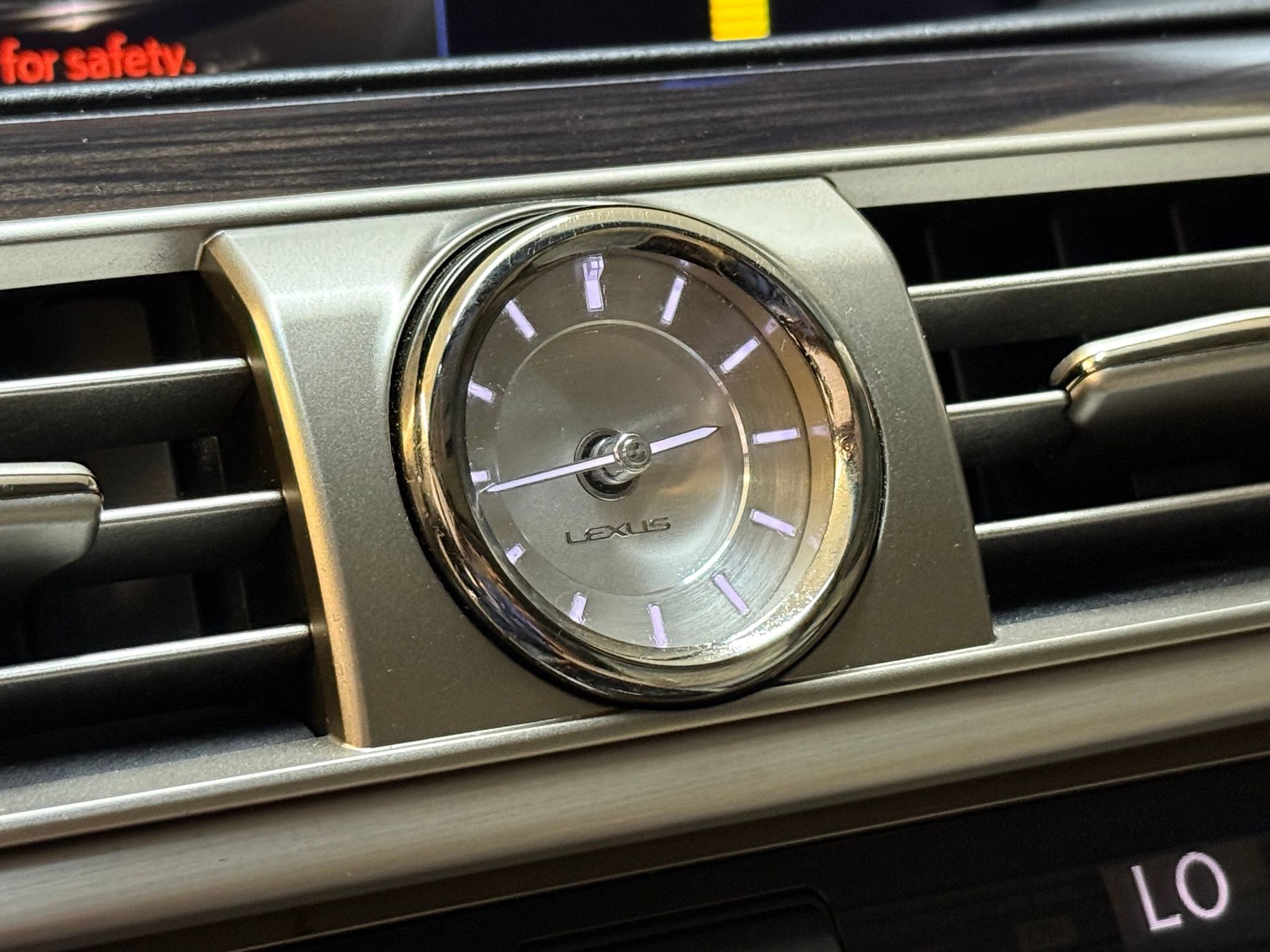 Used 2014 Lexus LS 460 AWD w/ Comfort Package image 17