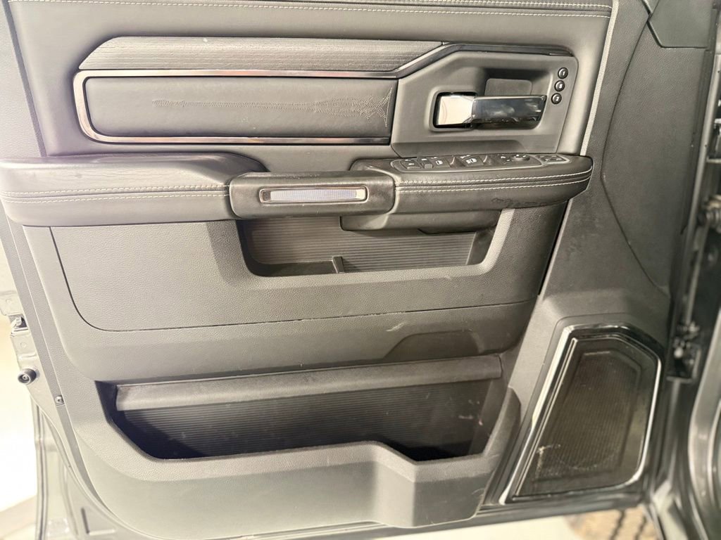 Used 2024 RAM 3500 Limited image 14