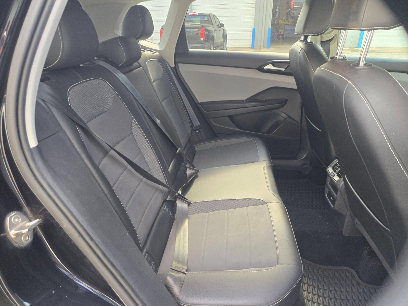 Used 2022 Volkswagen Taos SE AWD/4WD image 22