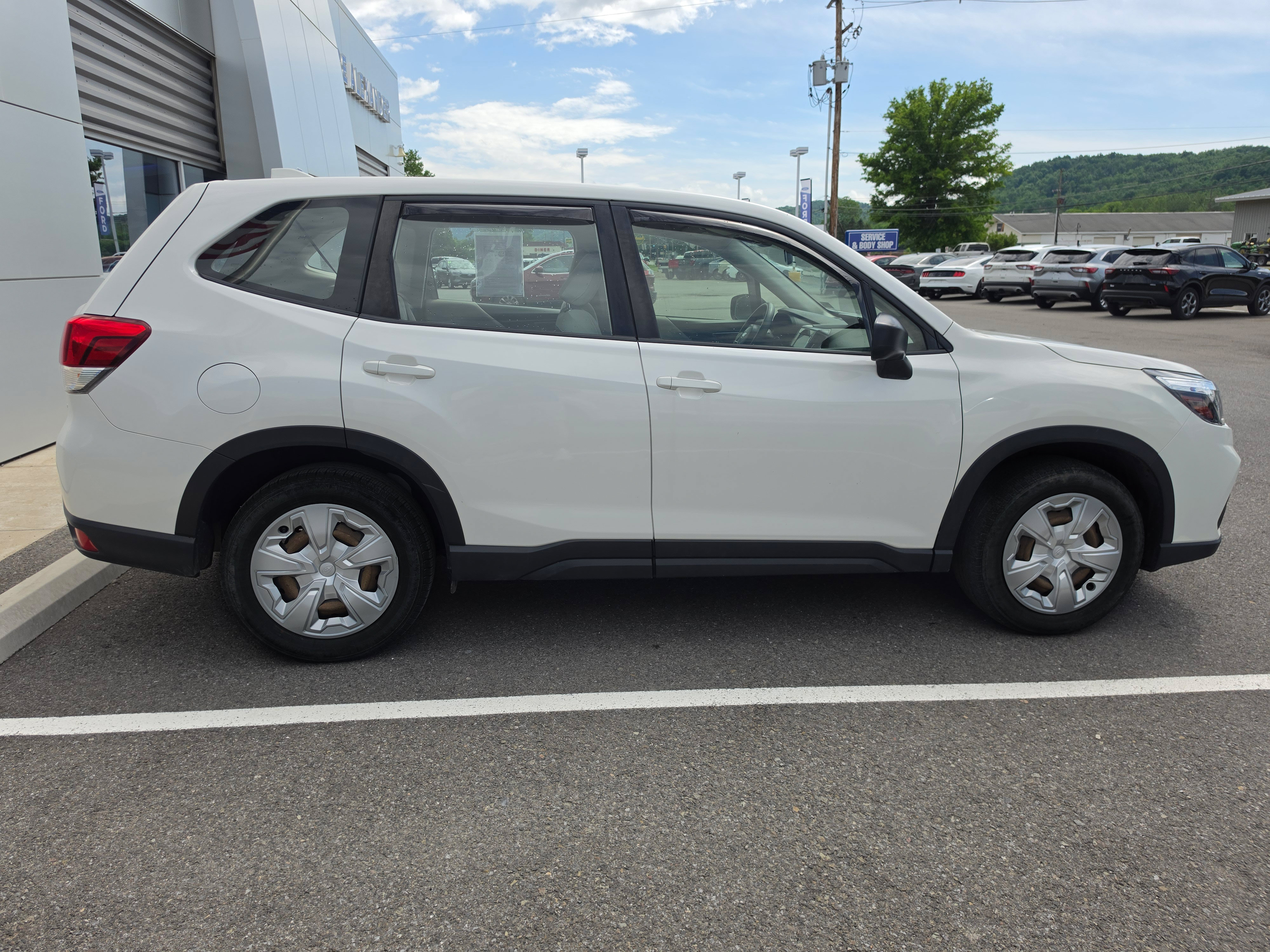 Used 2020 Subaru Forester AWD/4WD image 2