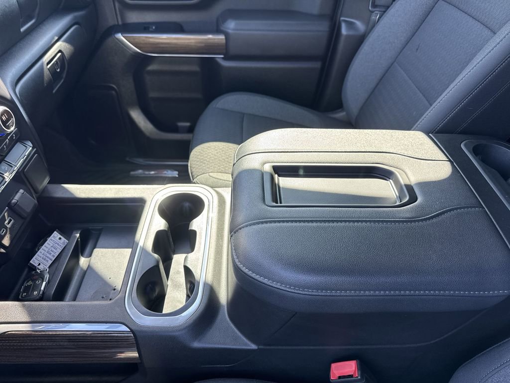 Used 2022 Chevrolet Silverado 2500 LT w/ Convenience Package image 20