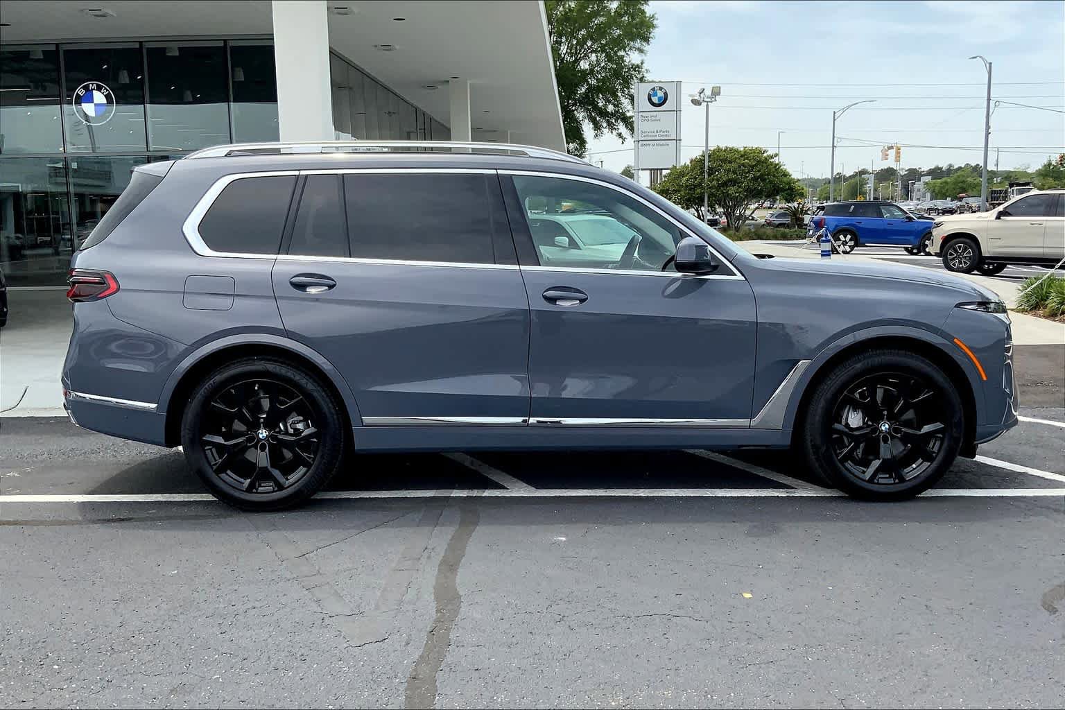 Used 2024 BMW X7 xDrive40i image 33