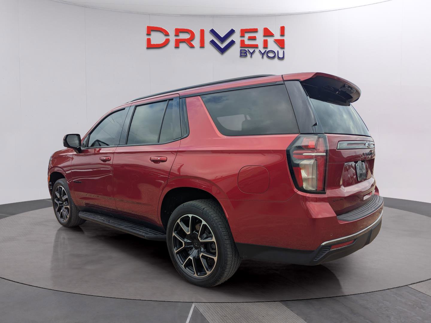 Used 2022 Chevrolet Tahoe RST w/ Luxury Package image 3