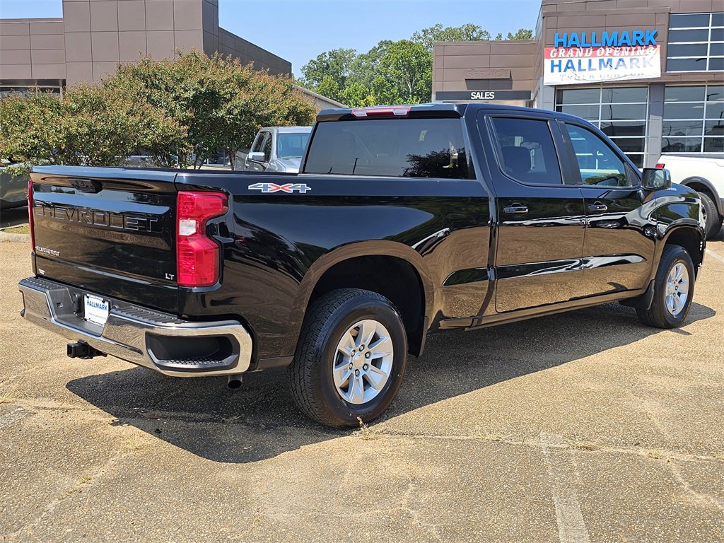 Used 2023 Chevrolet Silverado 1500 LT w/ Protection Package image 4