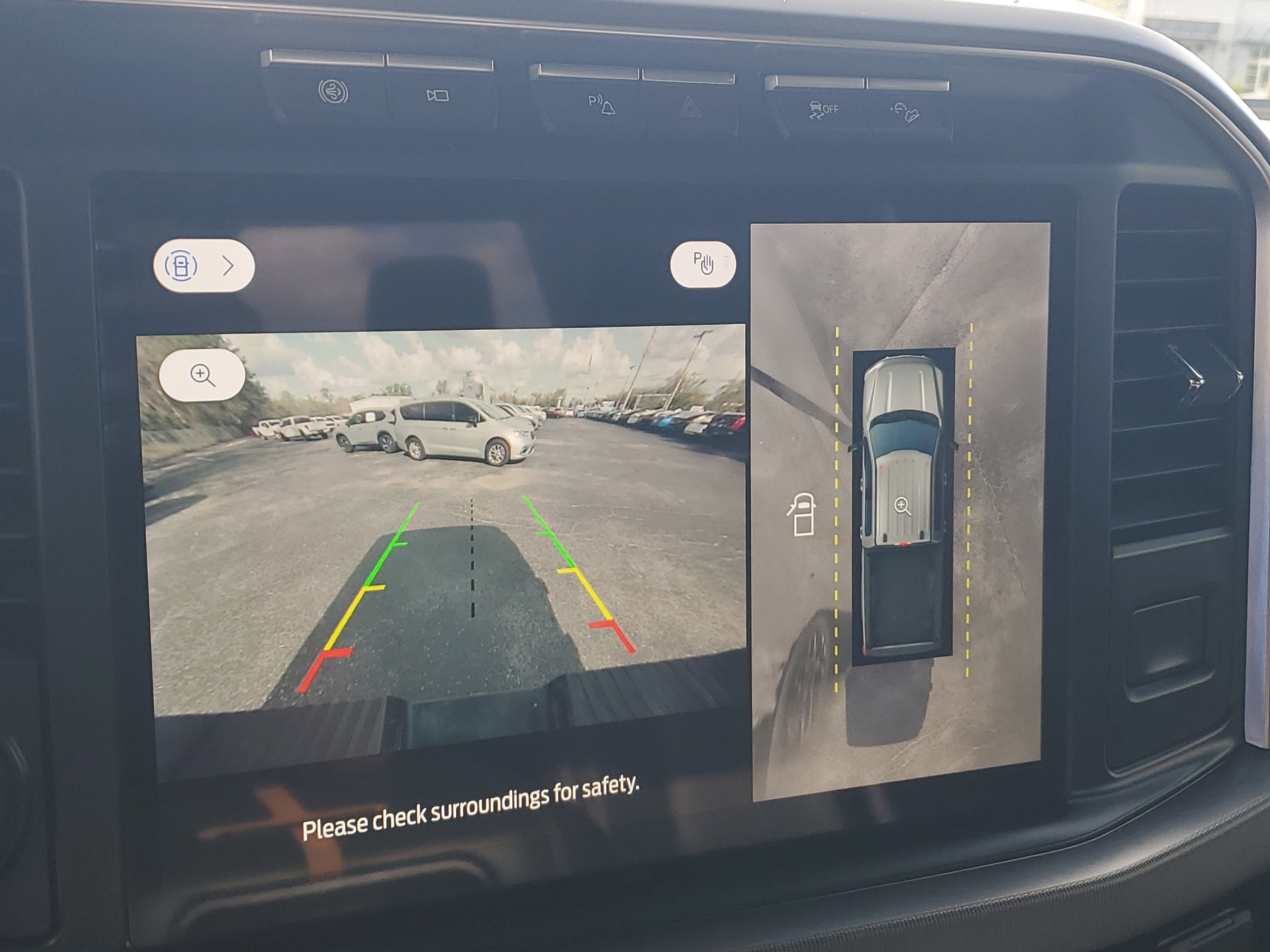 Used 2024 Ford F250 Platinum w/ FX4 Off-Road Package image 13