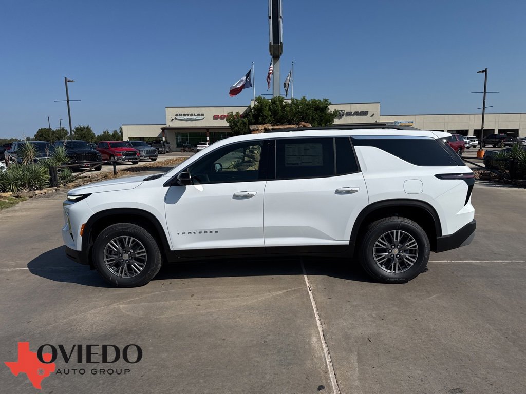 New 2026 Chevrolet Traverse LT w/ Driver Confidence Package image 1