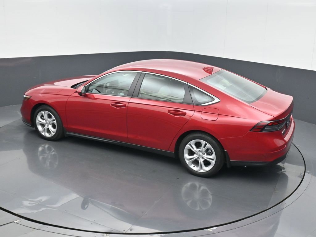 Certified 2025 Honda Accord LX image 15