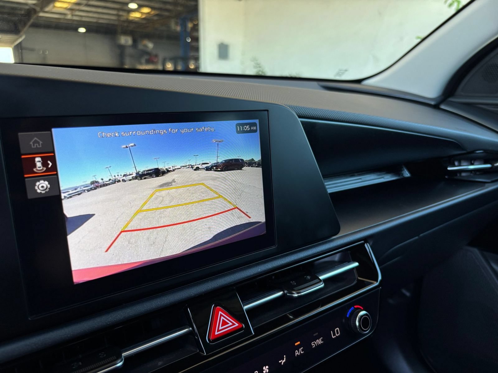 Used 2026 Kia Niro LX FWD image 22