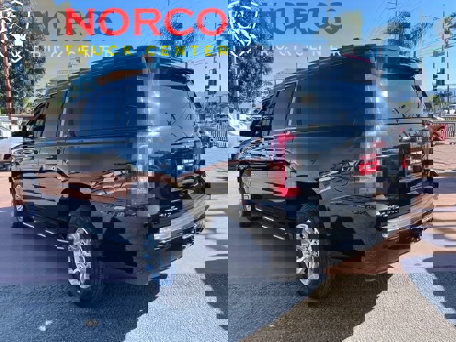 Used 2019 GMC Yukon XL SLT image 6