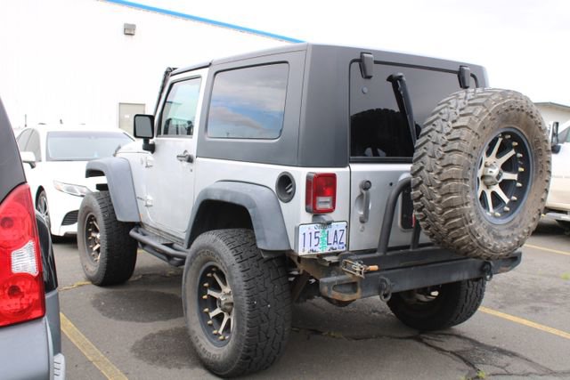 Used 2007 Jeep Wrangler Rubicon w/ Dual Top Group AWD/4WD image 3