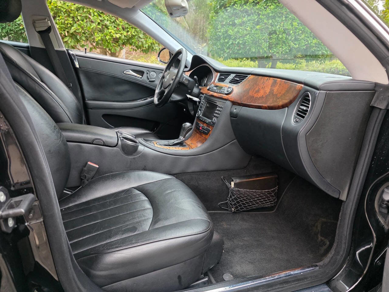 Used 2006 Mercedes-Benz CLS 500 w/ AMG Sport Pkg image 32