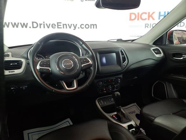Used 2019 Jeep Compass Latitude FWD image 9