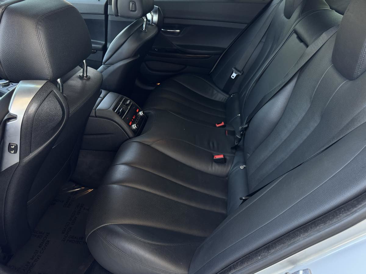Used 2015 BMW 640i Gran Coupe RWD image 18