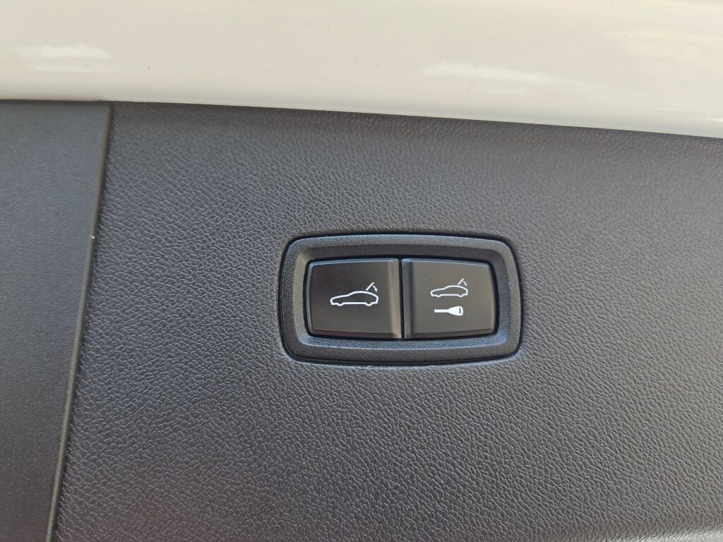 Used 2021 Porsche Cayenne S AWD/4WD image 22