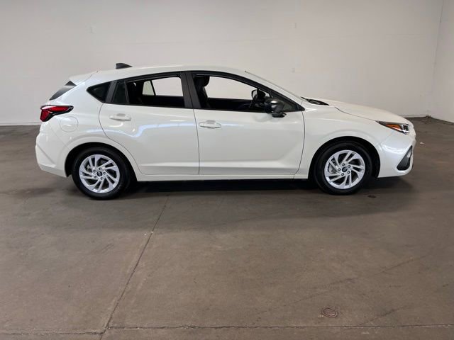 Used 2025 Subaru Impreza 2.0i image 2