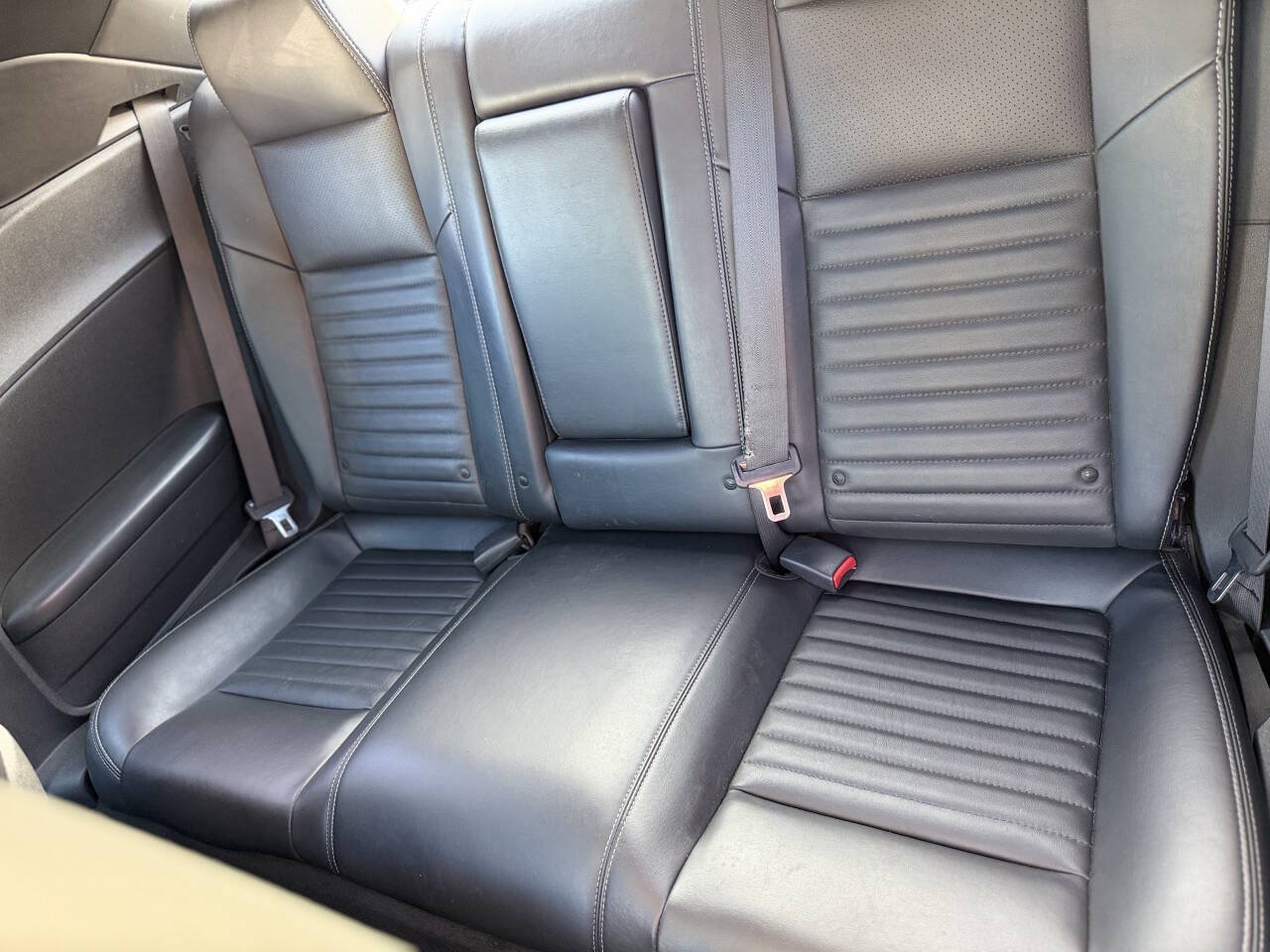 Used 2012 Dodge Challenger SXT Plus RWD image 26